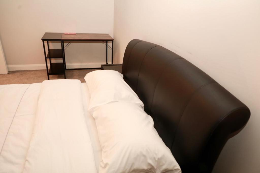 Lovely 2- Bedroom Apartment In Belfast Exterior foto