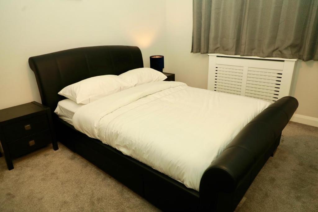 Lovely 2- Bedroom Apartment In Belfast Exterior foto